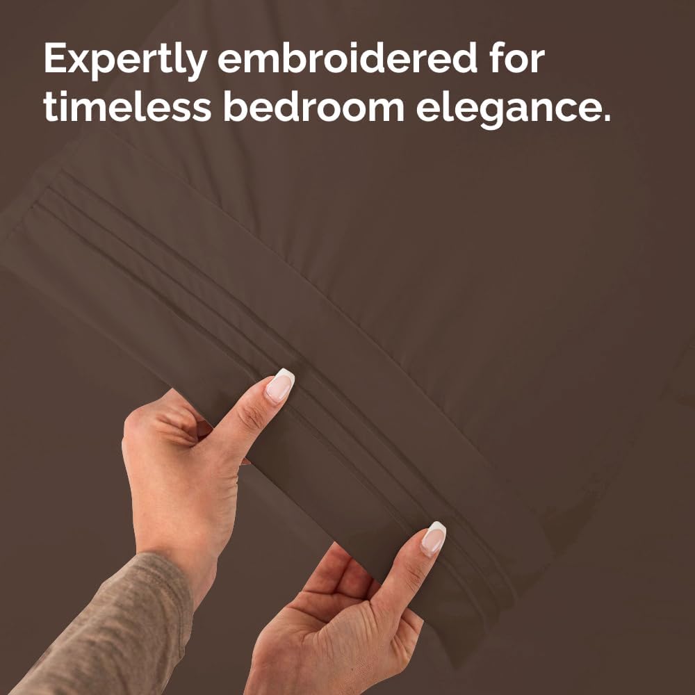 Queen Pillow Cases Set of 4 - Ultra Soft Hotel Quality Pillowcase Covers - Comfy, Cozy & Wrinkle Free - Shrinkage, Stain and Fade Resistant - Machine Washable Pillow Protectors - 4 Piece Set - Brown