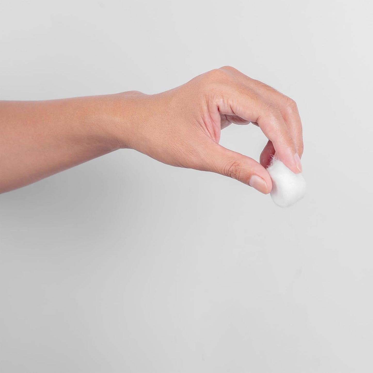 Diane 100% Pure Cotton Balls for Face, Makeup Removal, Nail Polish, Applying Lotion or Powder, First-Aid for Everyday Household Use, 100 Count