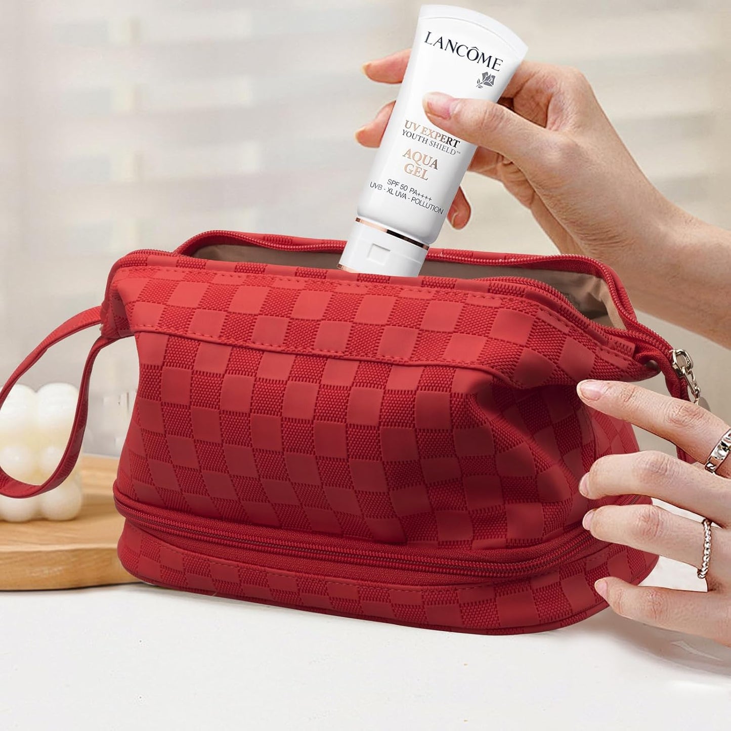 Abiudeng Large Capacity Makeup Bag Ladies Cosmetic Bag Travel Bag with Compartments Portable PU Leather Travel Makeup Bag with Handle