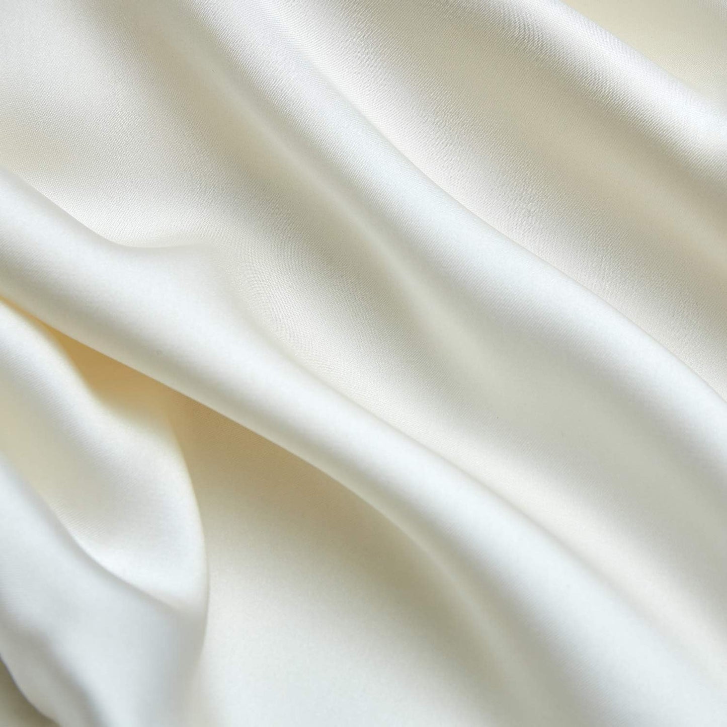 INSSL Silk Pillowcase for Women, Mulberry Silk Pillowcase for Hair and Skin and Stay Comfortable and Breathable During Sleep (Queen, Ivory)