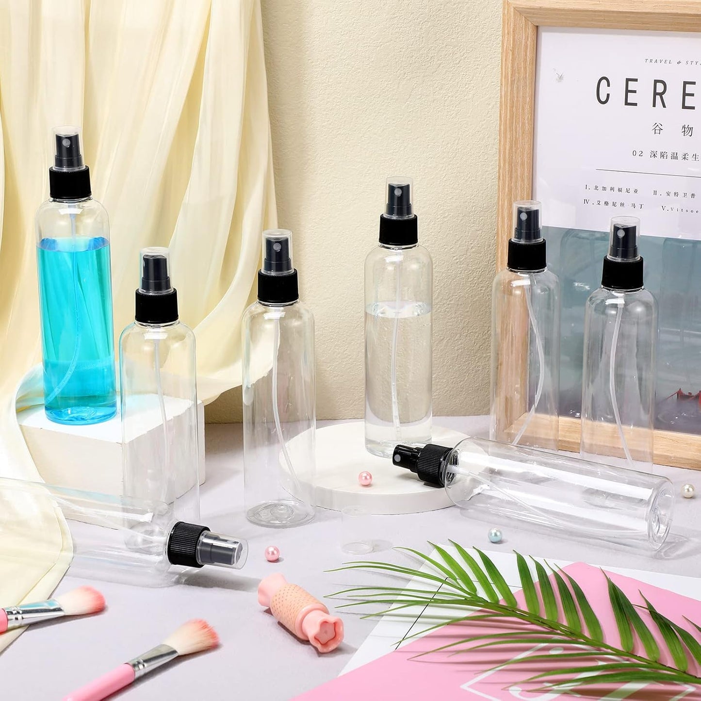 Eccliy 32 Pcs 8 oz Spray Bottles Fine Mist Cleaning Bottles Clear Empty Plastic Travel Sprayer Refillable Sprayer with Cap for Cleaning Solutions Oils Travel Perfumes(Black,Clear)