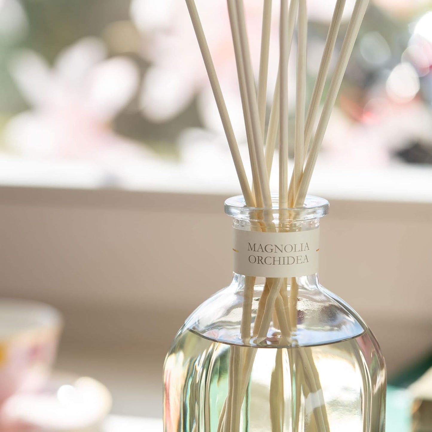 Dr. Vranjes – Magnolia Orchidea Diffuser 250ml + Double Pack of White Sticks (3 Pieces Bundle) – Luxury Home Fragrance, Made in Italy, Main Scent Floral: Magnolia and Orchid