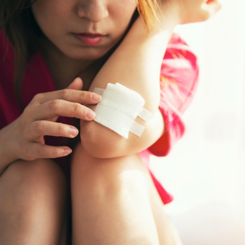 Non-Sterile Gauze Pad - Non-Woven 4 Ply Highly Absorbent Gauze Pad Dressing Sponges- Great for First Aid Medical, Dental and Wound Care, Prepping, Scrubbing & Cleaning (2x2 (200 Count))