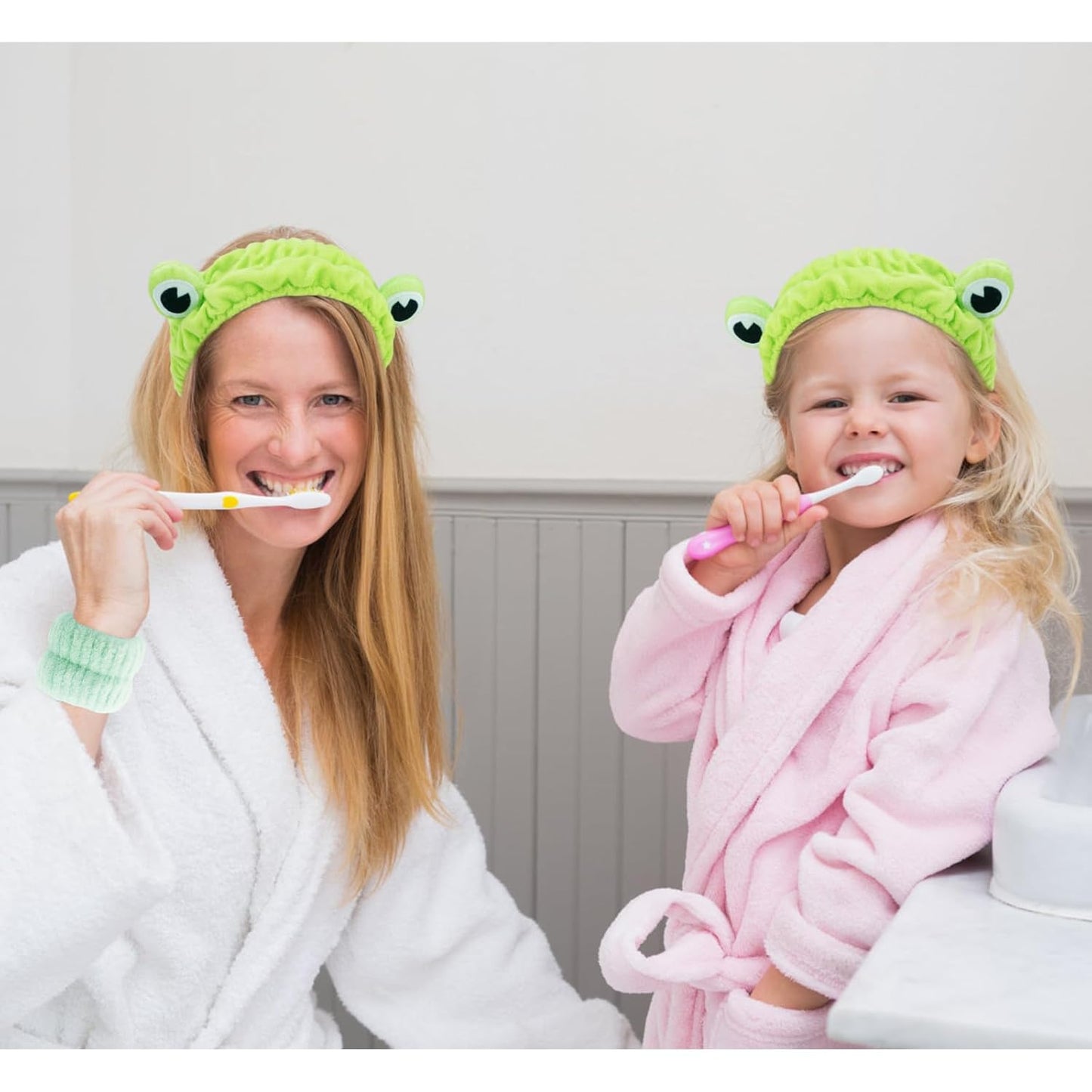 VELSCRUN Spa Headband, Makeup Face Wash Skincare Headbands, 5 Pcs Sponge Get Ready Frog Hairband Facial Wristband Hair Clip Set, Stuff for Teen Girls Women Trendy Fashion Hair Accessories Green