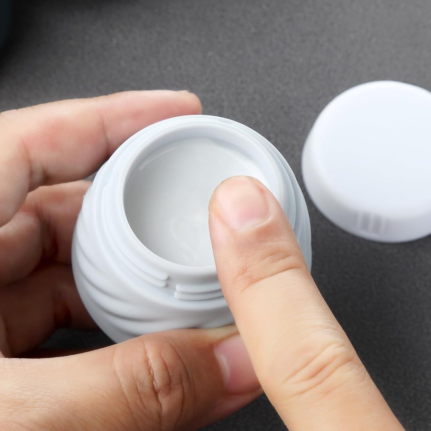 Gemice TSA Approved Travel Containers for Toiletries, 4 Pack Silicone Cream Jars with Convenient Toiletry Bag, Leak-proof Wide Mouth Travel-Size Toiletries Containers with Lid for Cosmetic Cream