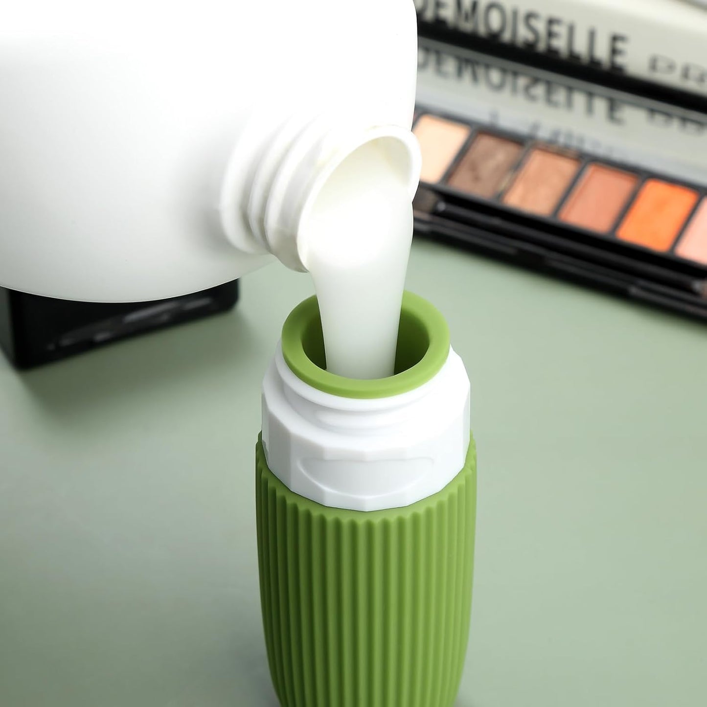 Travel Bottles for Toiletries, Tsa Approved 2oz Travel Bottles, BPA Free Leak Proof Travel Size Toiletry Containers, Refillable Travel Accessories with Toiletry Bag for Shampoo Liquid (4 Pack)