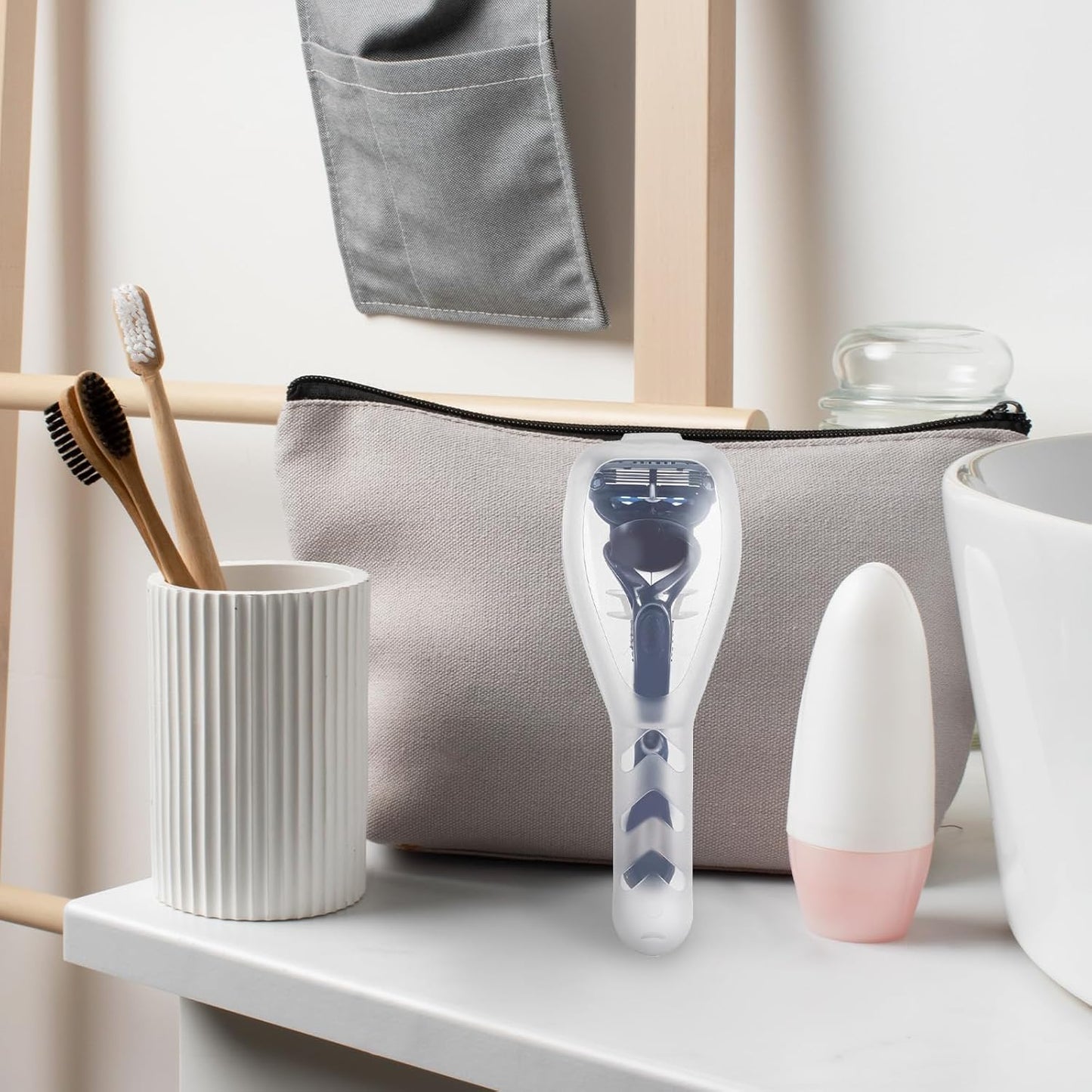 Razor Cover Travel Men Clear Portable Manual Razor Protector Universal Shaver Holder Protector Case Organizer Men's Shaver and Blade Refills Case Transparent Plastic Box Cover Container Storage