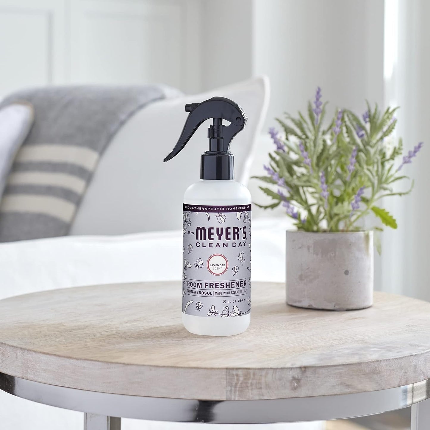 MRS. MEYER'S CLEAN DAY Lavender Air Freshener Spray for Bathrooms, Aromatherapeutic Homekeeping with Essential Oils, Non-Aerosol, Garden-Inspired Scent, 8 fl oz (Pack of 3)