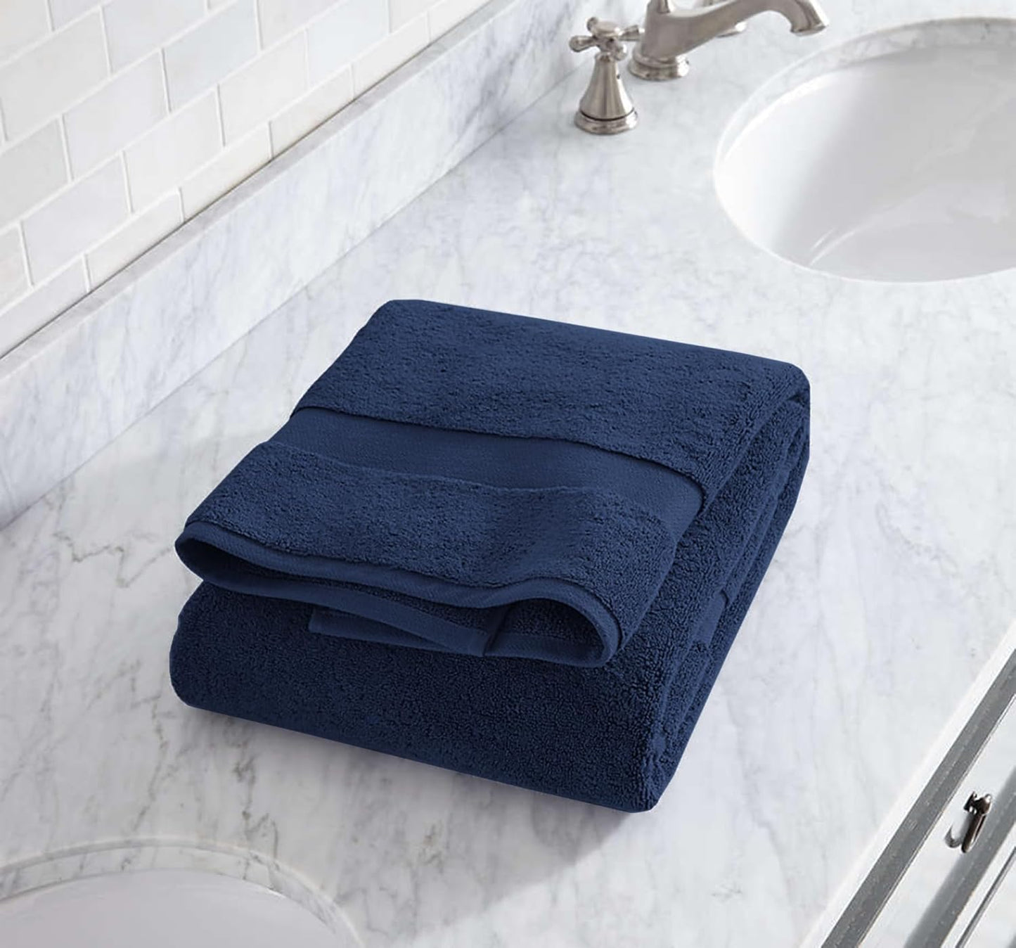 Delara 100% Organic Cotton Towels 650 GSM Plush Feather Touch Quick Dry Towel, 4-Piece Towel Set GOTS Certified, Oeko-Tex Green Certified, 1 Bath Towel, 1 Bath Sheet, 1 Hand Towel & 1 Wash Cloth