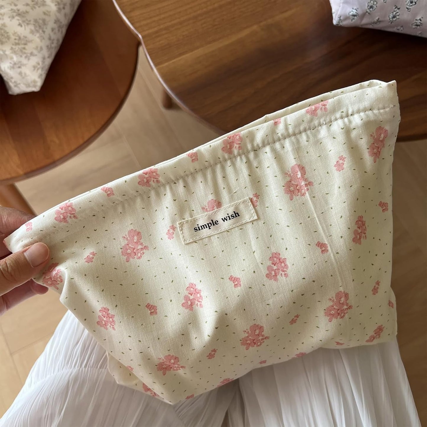 Wudygirl Cute Makeup Bag for Women - Travel Cosmetic Bag with Zipper Makeup Pouch Floral Make up Organizer Handbag Aesthetic (Pink Floral)