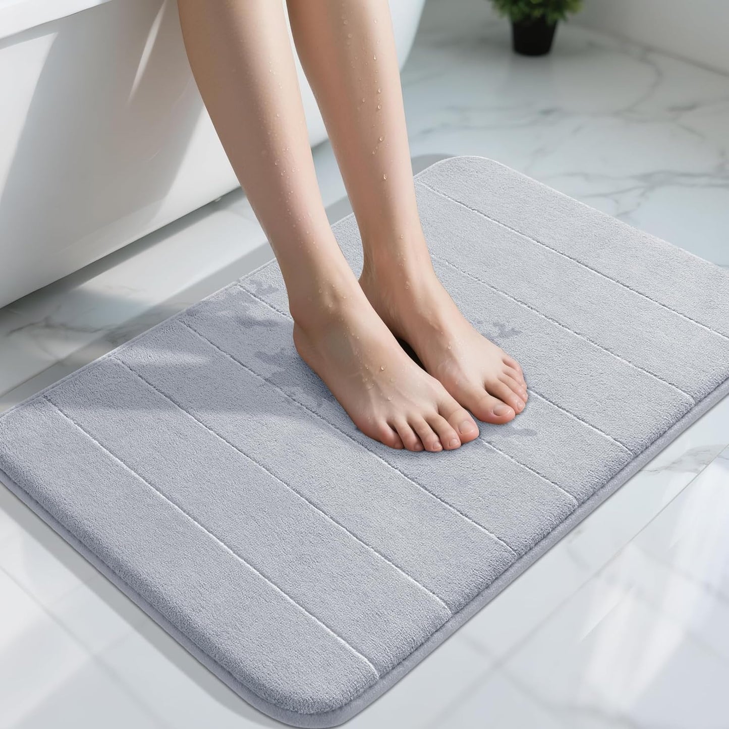 Yimobra Memory Foam Bath Mat, Super Soft Absorbent Bathroom Rug Non Slip 31.5x20 Inch, Quick Dry, Machine Washable Floor Carpet for Tub Shower, Home Decor Accessories, Silver