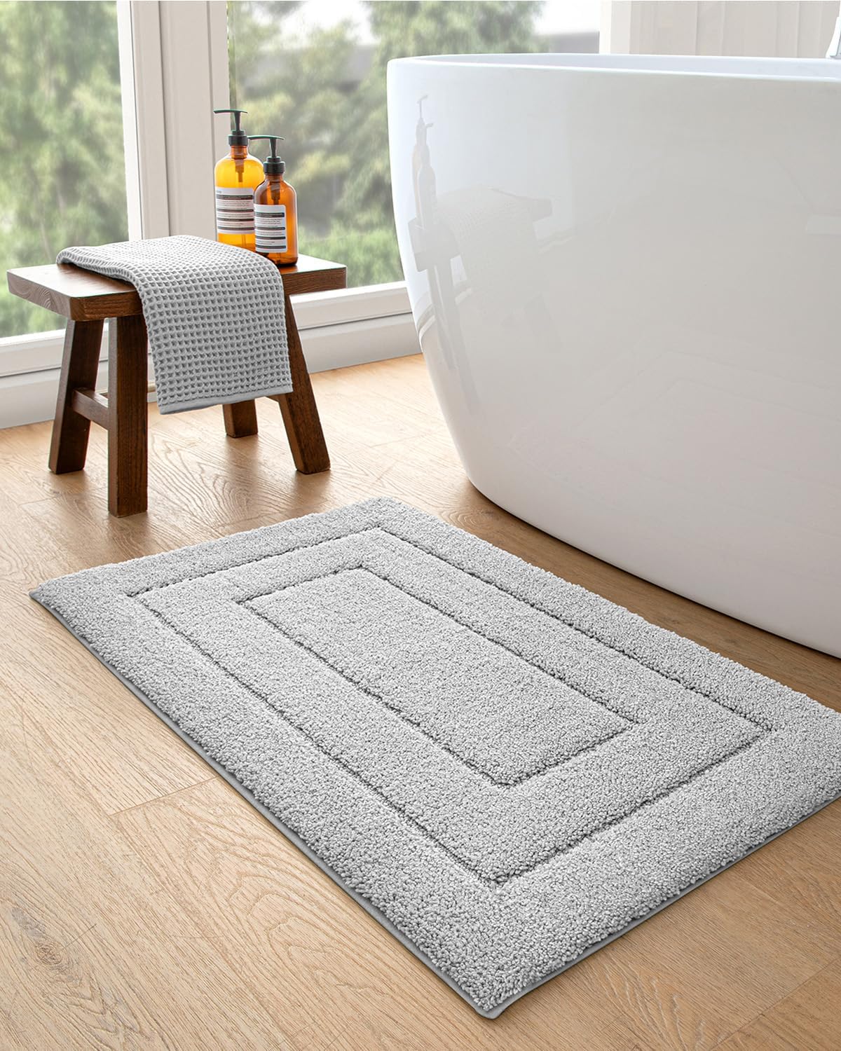 DEXI Bathroom Rug 36x24, Non Slip Washable Bath Mat for Shower Floor, Absorbent Soft Bathmat with Rubber Backing, Quick Dry Microfiber Carpet, Light Grey