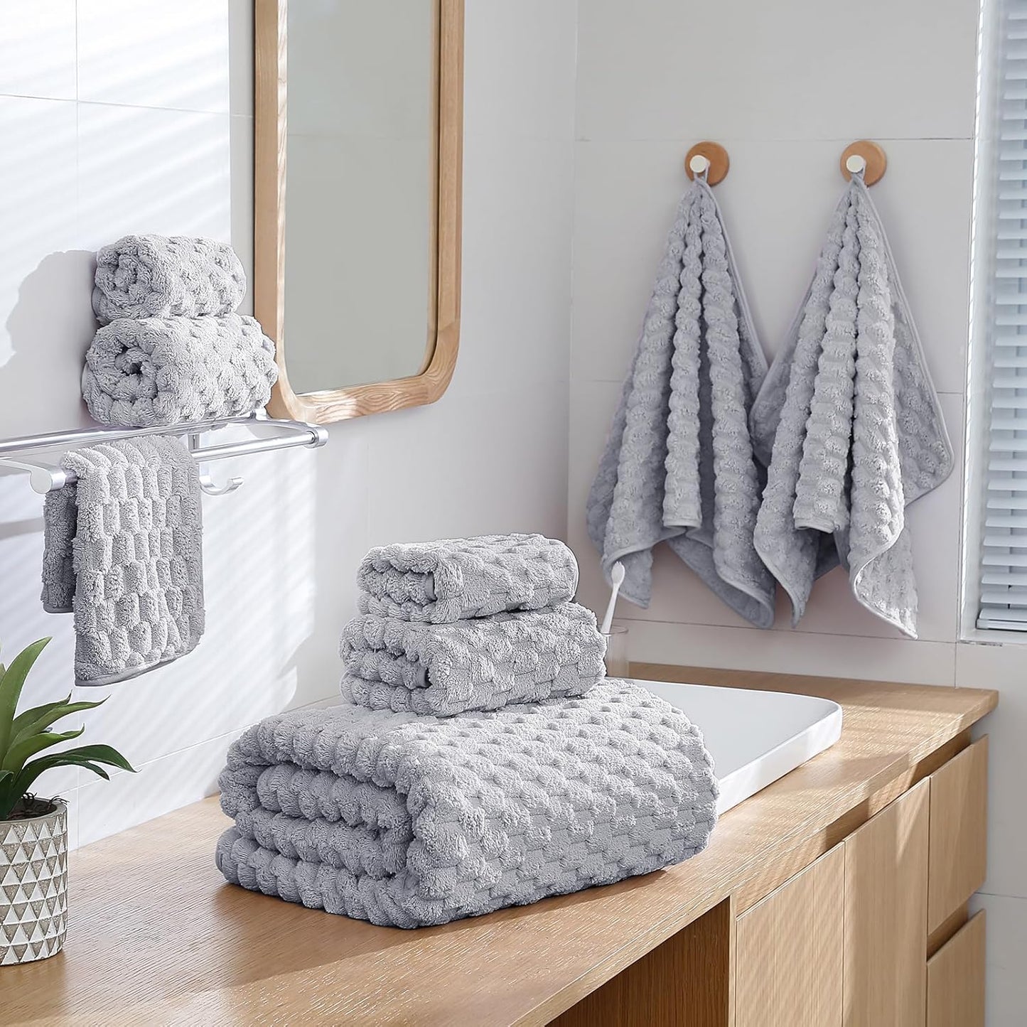 Extra Large Bath Towel Sheet-40x80 Inches Oversized,Super Soft,Quick Dry,Microfiber Shower Towels Highly Absorbent,Plush Bathroom Towels for Adults, Premium Quality (Gary, 2PCS)