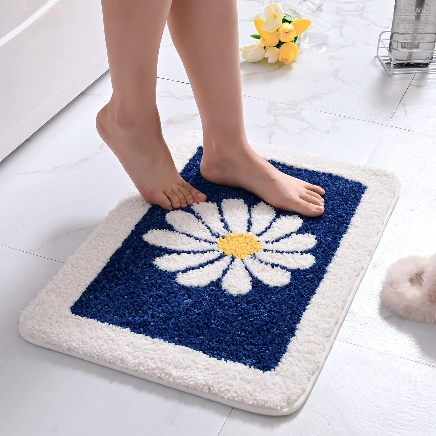 Bath Mat, White Flower, 16"x24", Non Slip, Machine Washable