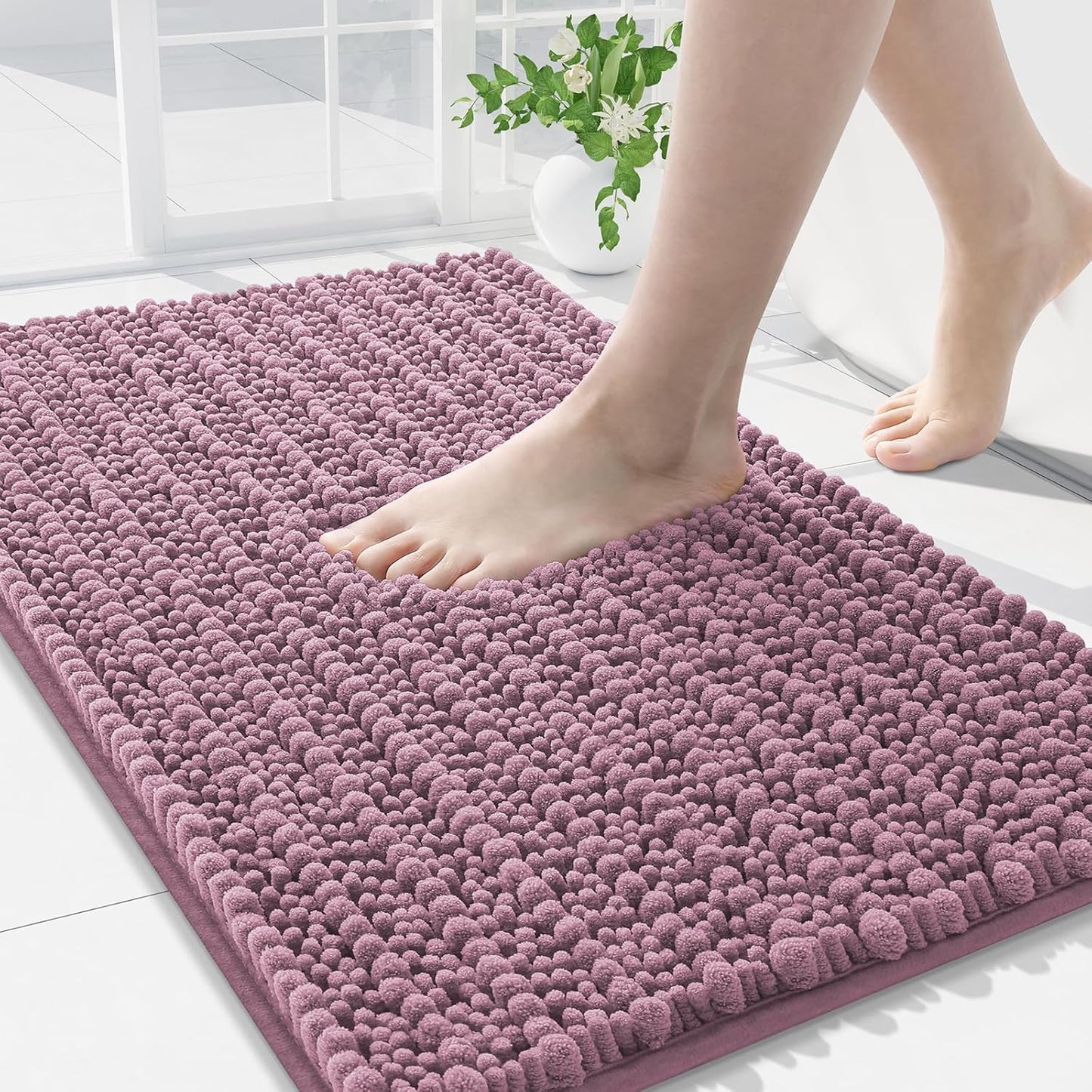Arotive Luxury Chenille Bathroom Rug Mat, Extra Soft Thick Absorbent Shaggy Bath Rugs, Non-Slip Machine Wash Dry, Plush Bath Mats for Bathroom, Shower and Tub, 36x24, Deep Plum