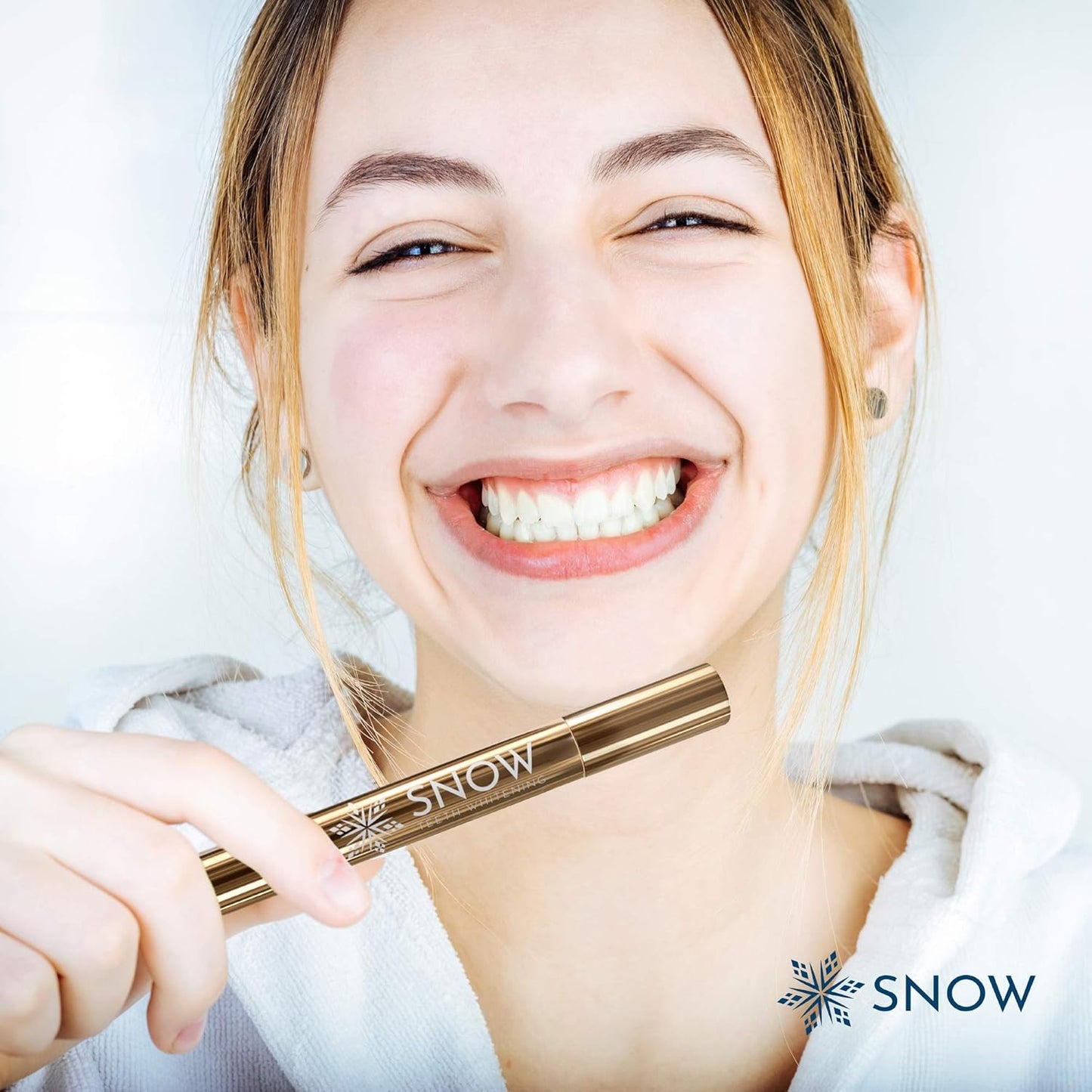 Snow Extra-Strength Teeth Whitening Serum - Oral Care Teeth Whitener Pen - Whitening Pen for Stain Removal & Whiter Teeth - Tooth Whitener with Potassium Nitrate and Hydroxyapatite - 1 Pack