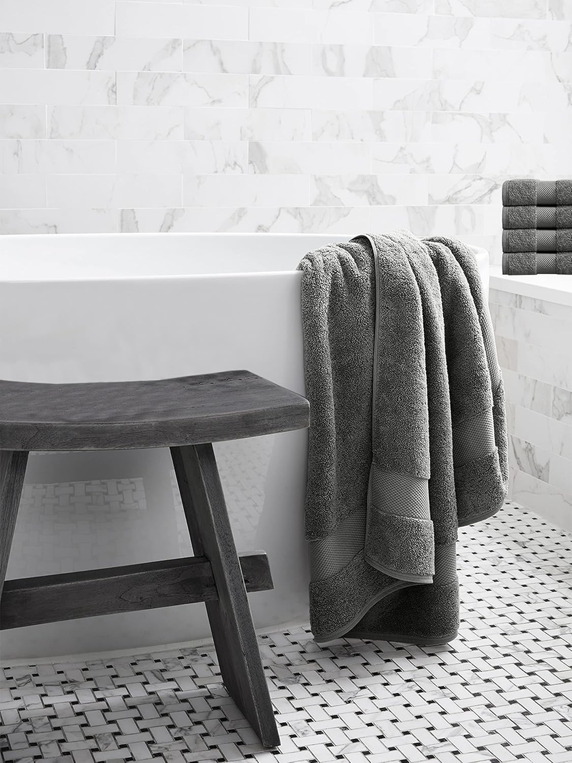 Delara Organic Cotton Luxuriously Plush Bath Towel Pack of 4 | GOTS & OEKO-TEX Certified | Premium Hotel Quality Towels | Feather Touch Technology|650 GSM Long Staple|Soft, Quick Dry & Ultra-Absorbent