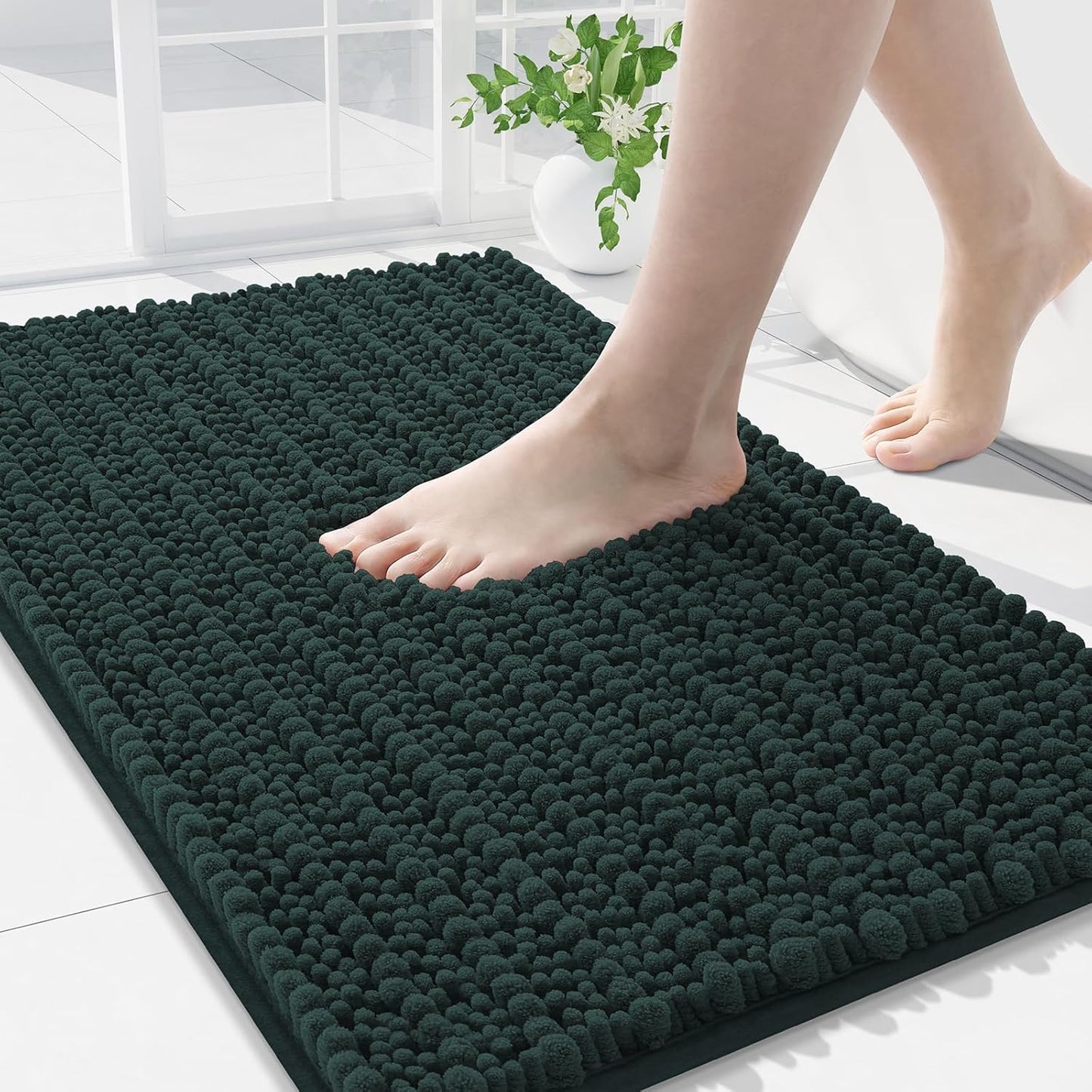 Arotive Luxury Chenille Bathroom Rug Mat, Extra Soft Thick Absorbent Shaggy Bath Rugs, Non-Slip Machine Wash Dry, Plush Bath Mats for Bathroom, Shower and Tub, 30x20, Dark Green