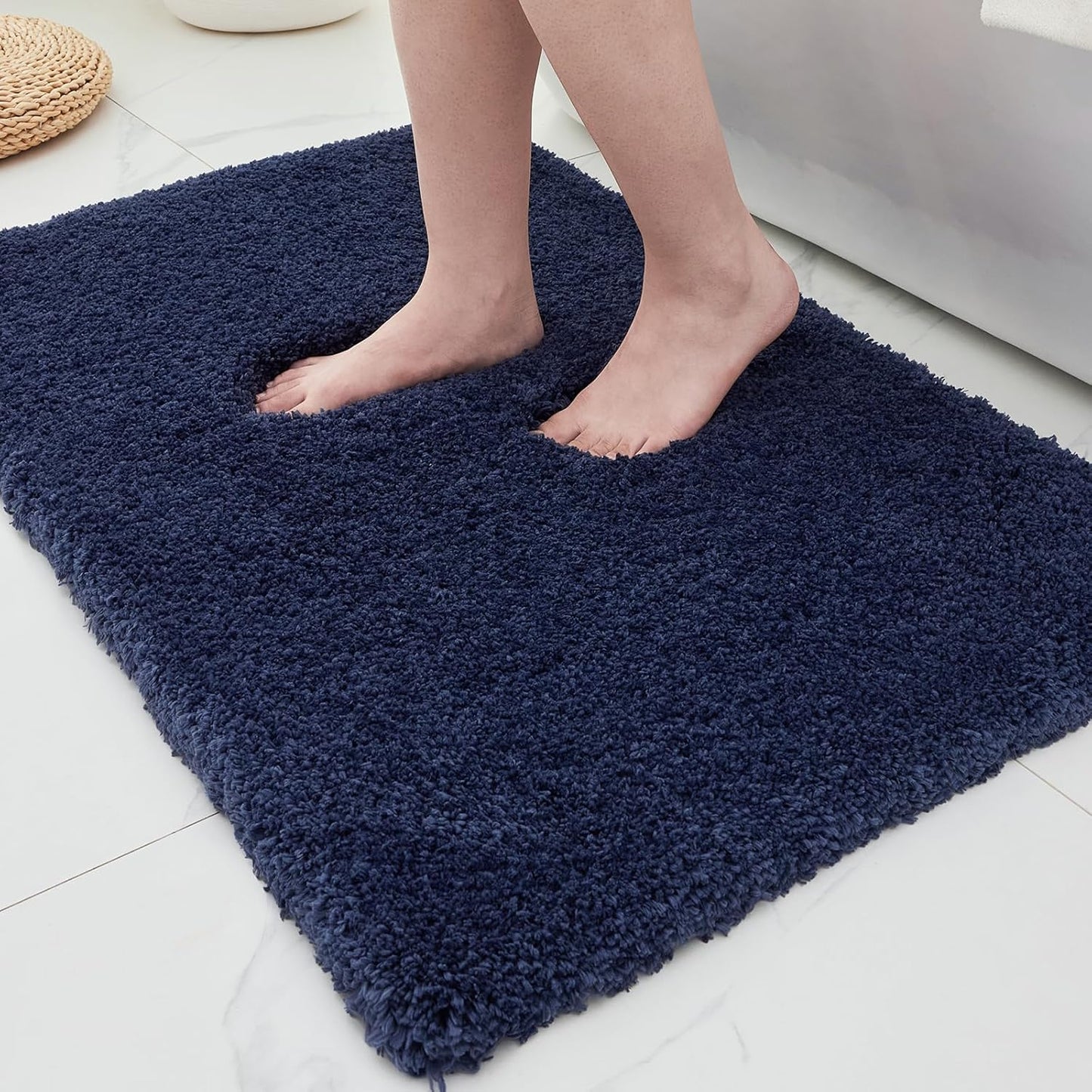 ILANGO Navy Blue Bathroom Rugs 36" × 24" Non Slip & Super Absorbent Extra Thick Soft, Washable Bath Mat for Floor, Microfiber Plush Shaggy Bath Rug with Rubber for Bathtub Shower Room Sink