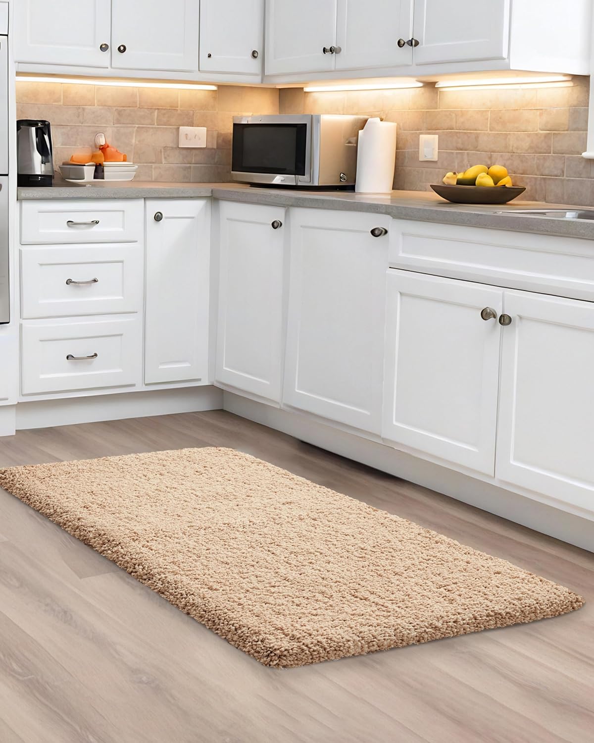 ILANGO Beige Bathroom Rugs 24" × 17" Small Non Slip & Super Absorbent Extra Thick Soft, Washable Bath Mat for Floor, Microfiber Plush Shaggy Bath Rug with Rubber for Bathtub Shower Room Sink