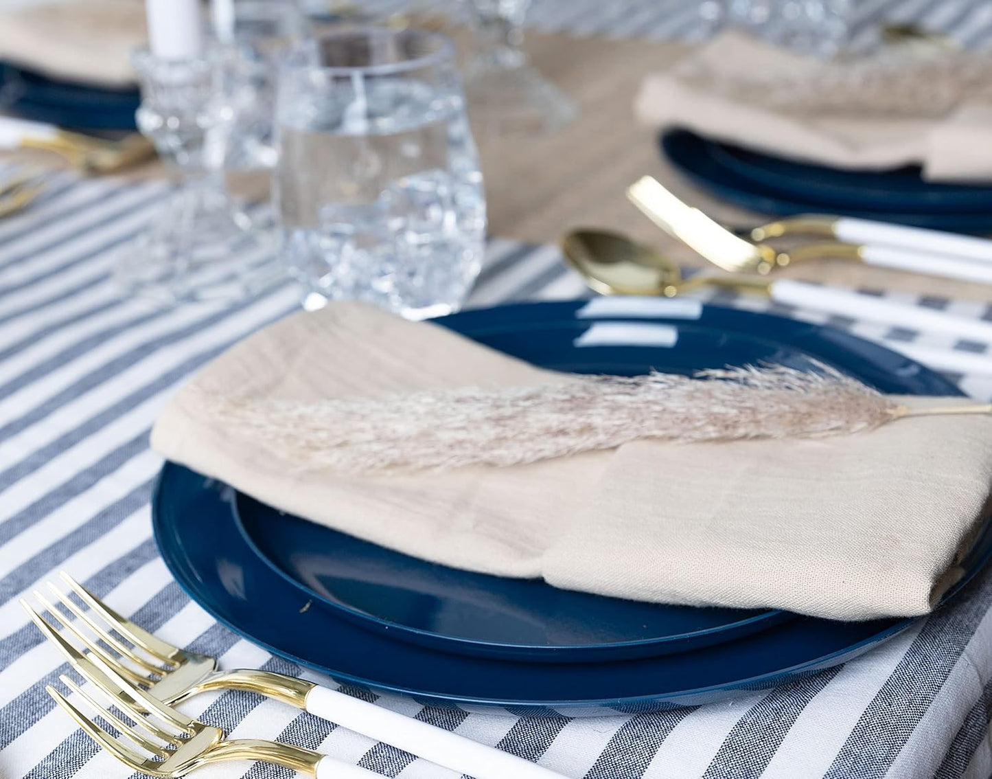 PLASTICPRO [30 Pack 10.7''] Dark Blue Plastic Party Plates Edge Collection Premium heavyweight Elegant Disposable Tableware Dishes