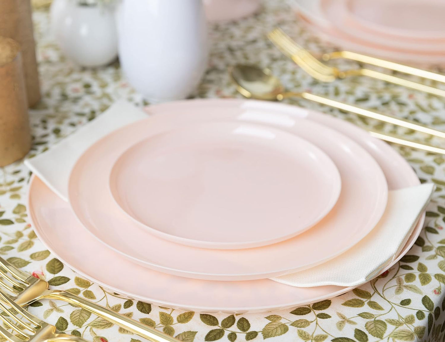 PLASTICPRO [30 Pack 8.6''] Pink Plastic Party Plates Edge Collection Premium heavyweight Elegant Disposable Tableware Dishes