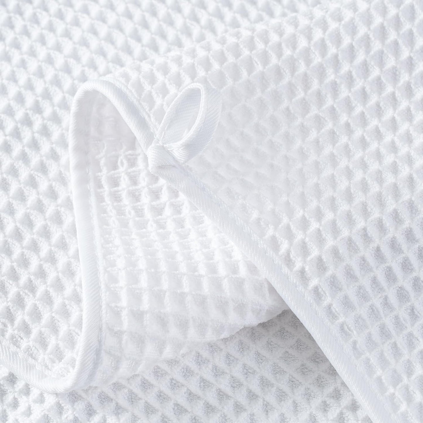 New Microfiber Waffle Bath Towels, 2 Pieces, Oversized, Soft, Absorbent, Fast Drying, Lint Free (White)