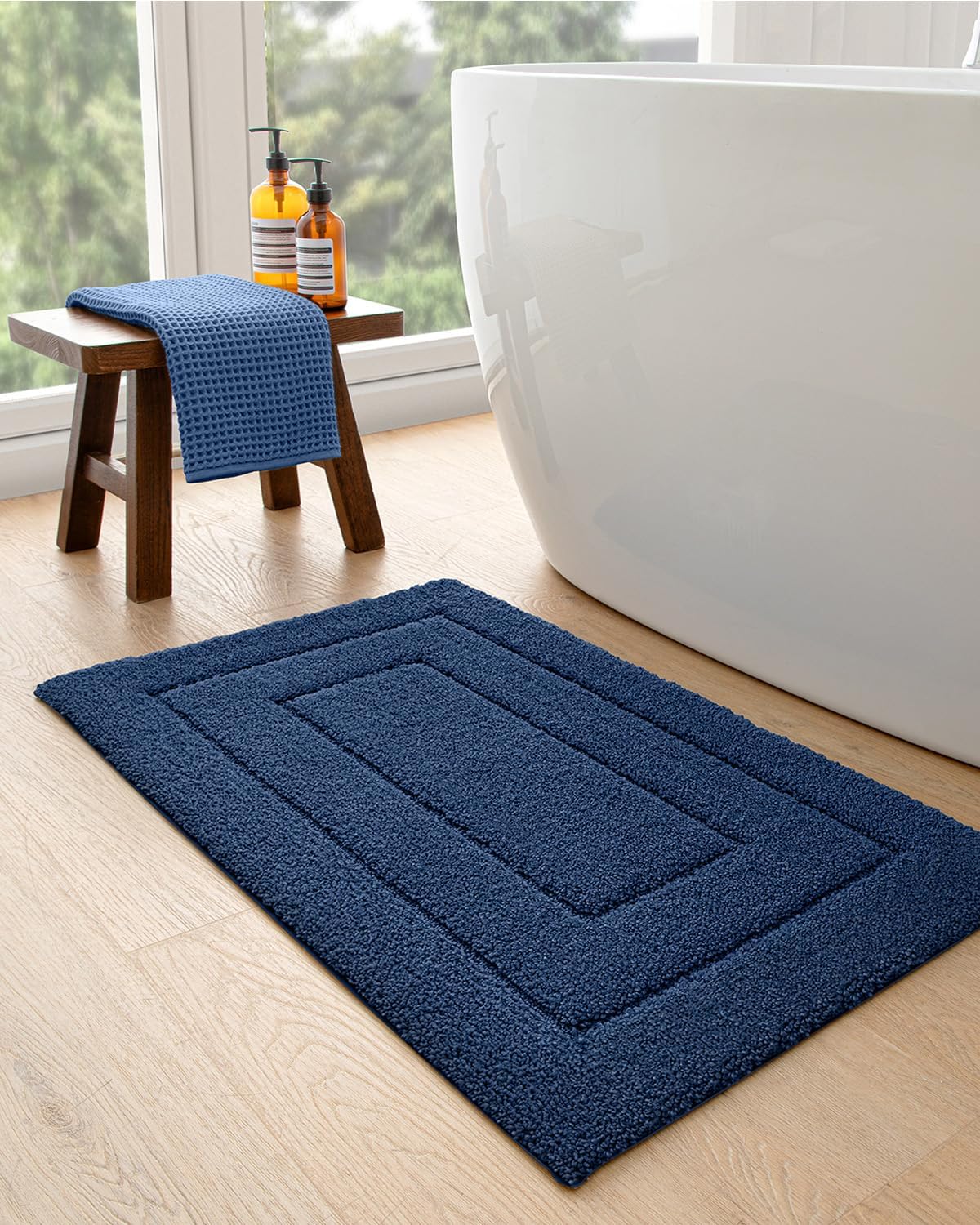 DEXI Bathroom Rug 32x20, Non Slip Washable Bath Mat for Shower Floor, Absorbent Soft Bathmat with Rubber Backing, Quick Dry Microfiber Carpet, Navy